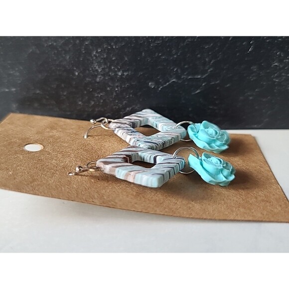 Polymer Clay Floral Dangling Earrings New - Picture 4 of 10
